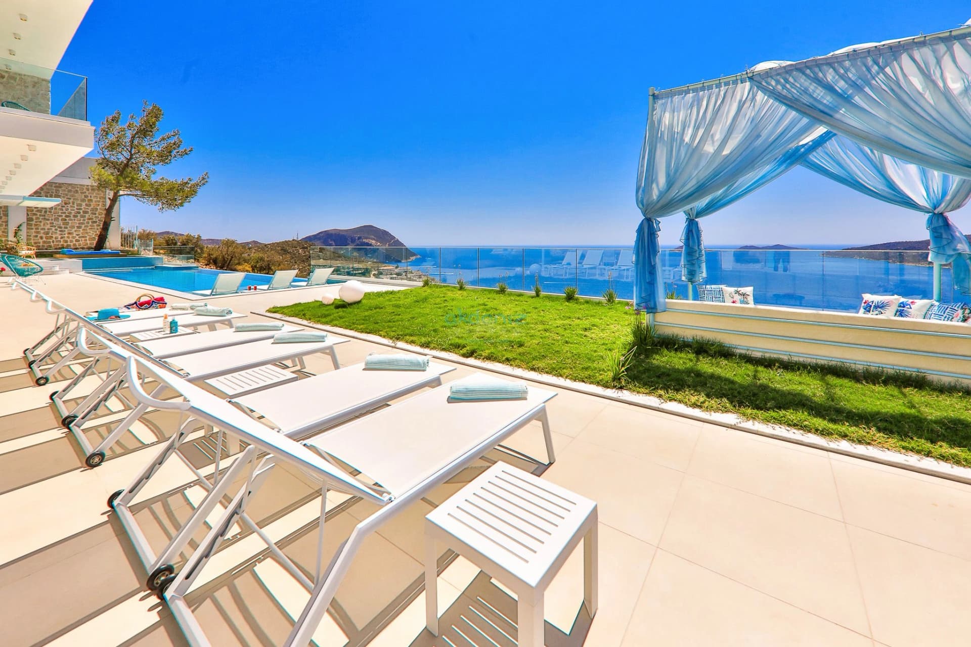 Villa Büşra Isıtmalı Havuz 36