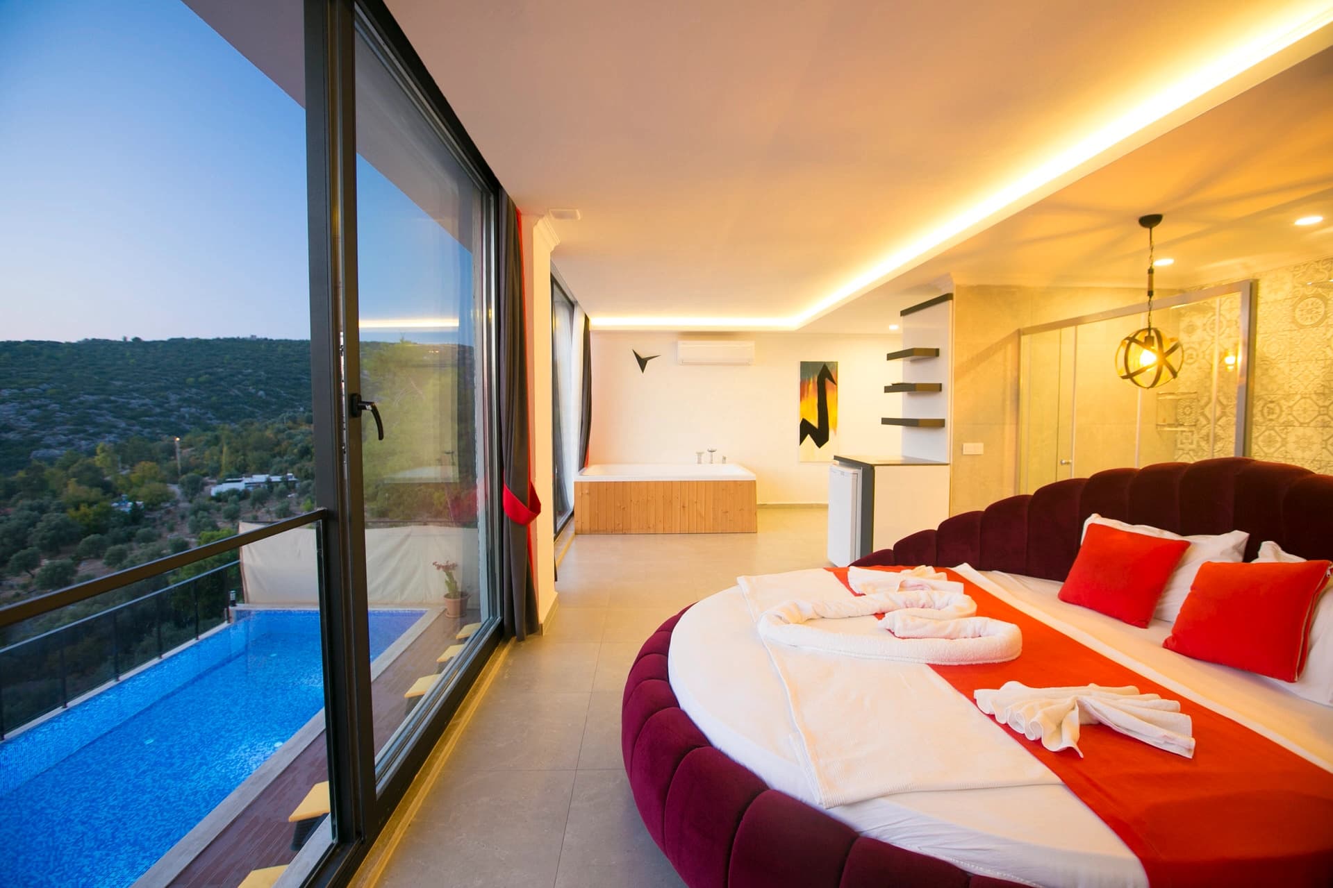 Villa Suare Korunaklı Havuz 36