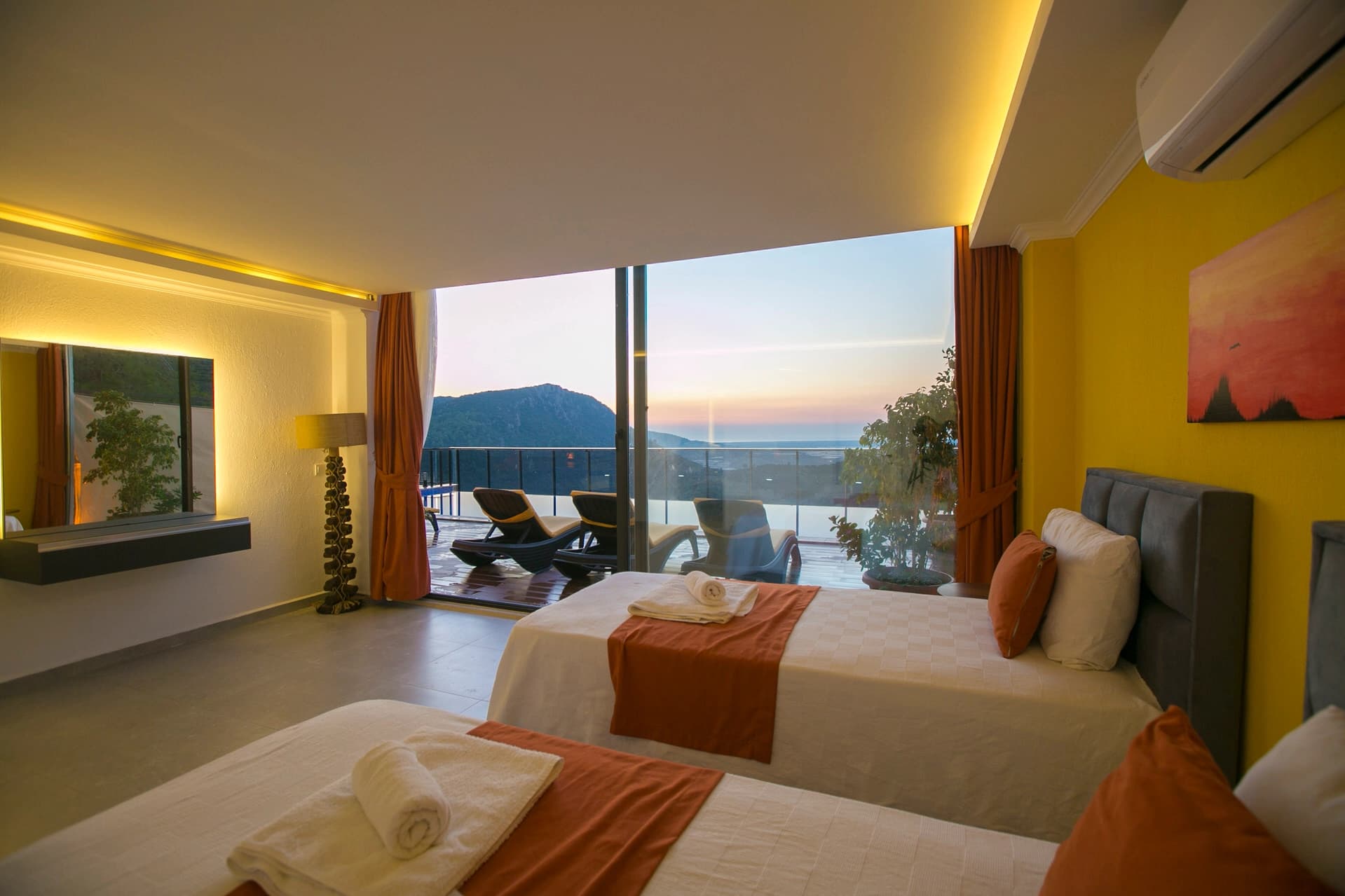 Villa Suare Korunaklı Havuz 22