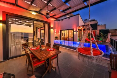 Villa Ege Korunaklı Havuz 82