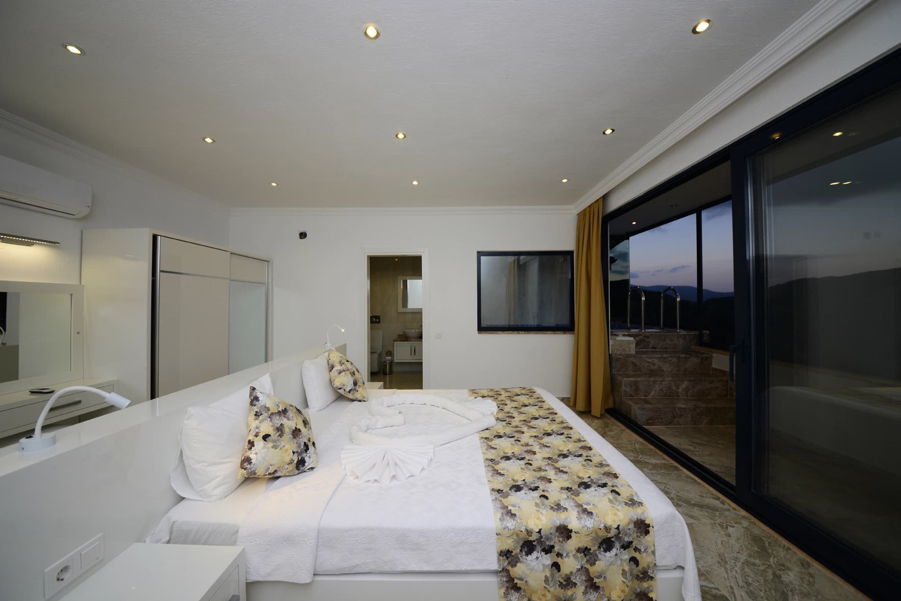 Villa Kaan Korunaklı Havuz 29