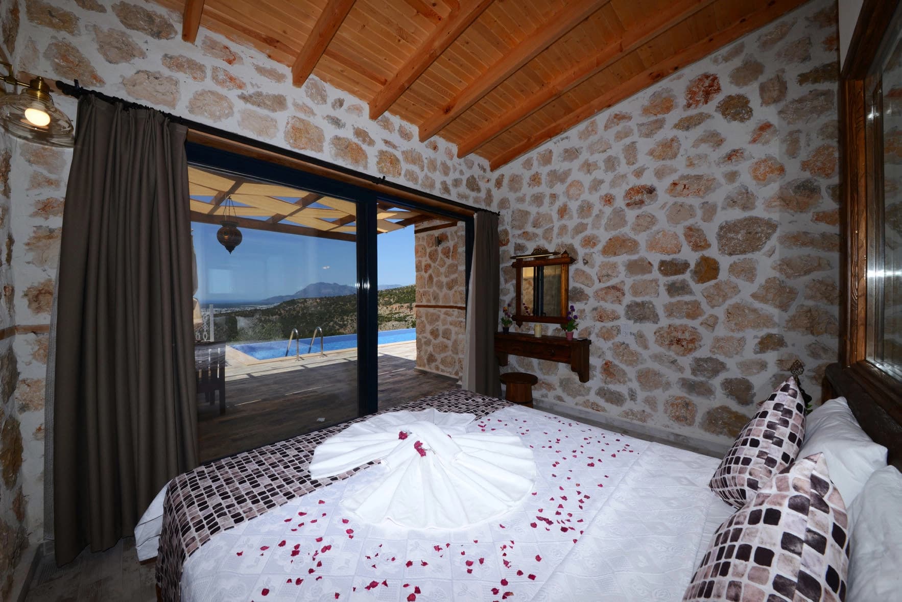 Villa Selen Korunaklı Havuz 72