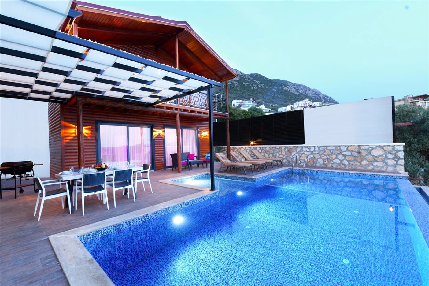 Villa Ozi Korunaklı Havuz 54