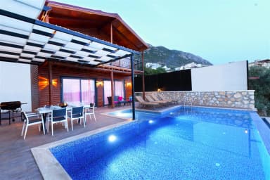 Villa Ozi Korunaklı Havuz 54