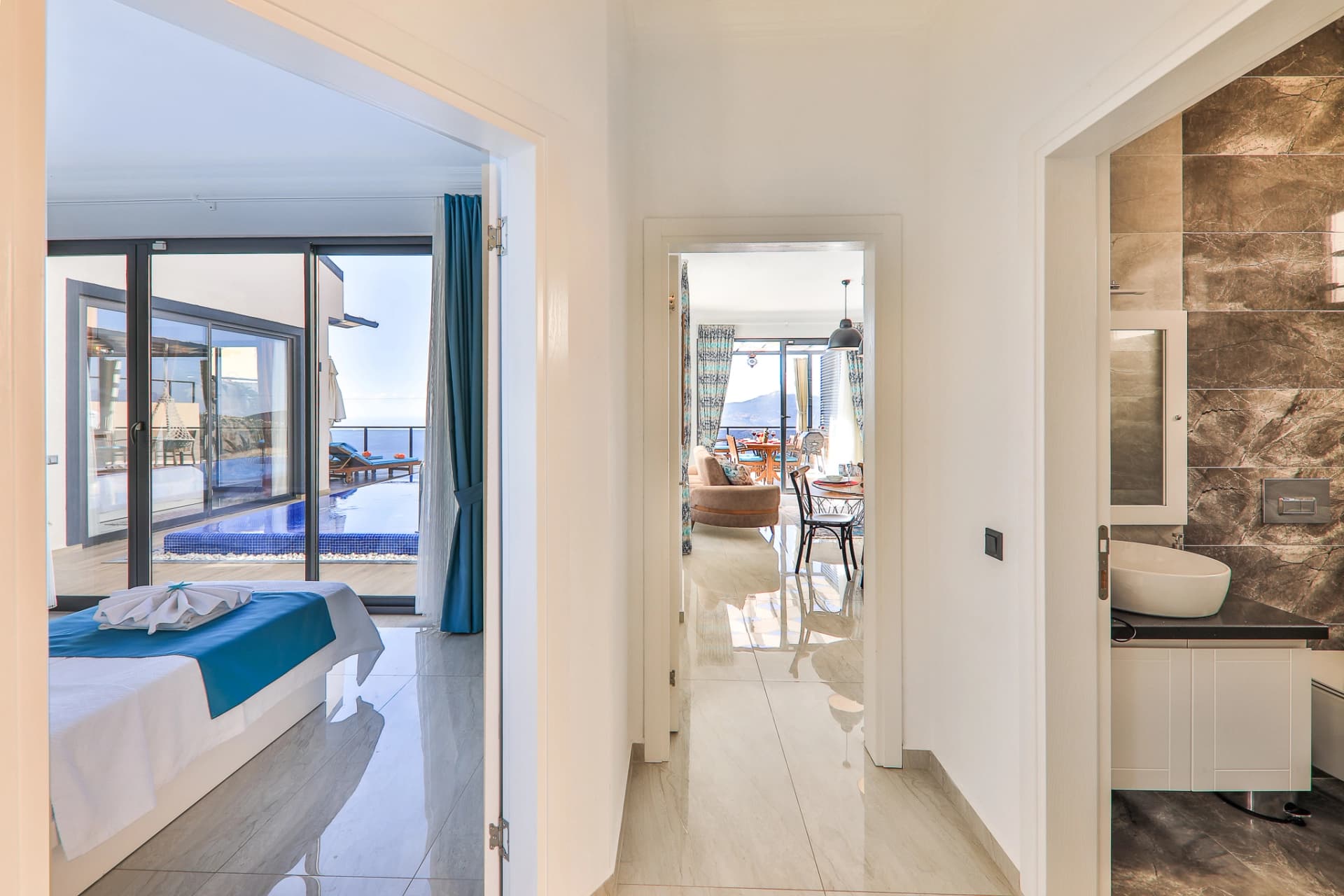 Villa Efe Korunaklı Havuz 62