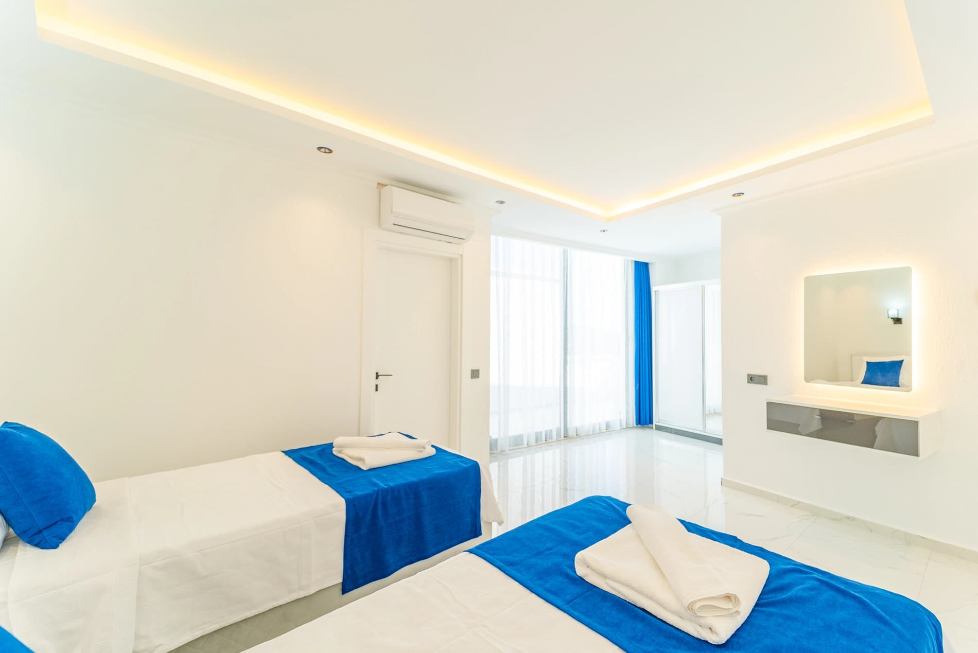 Villa Yeşim Korunaklı Havuz 92