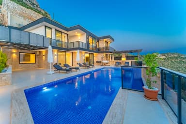 Villa Yeşim Korunaklı Havuz 28