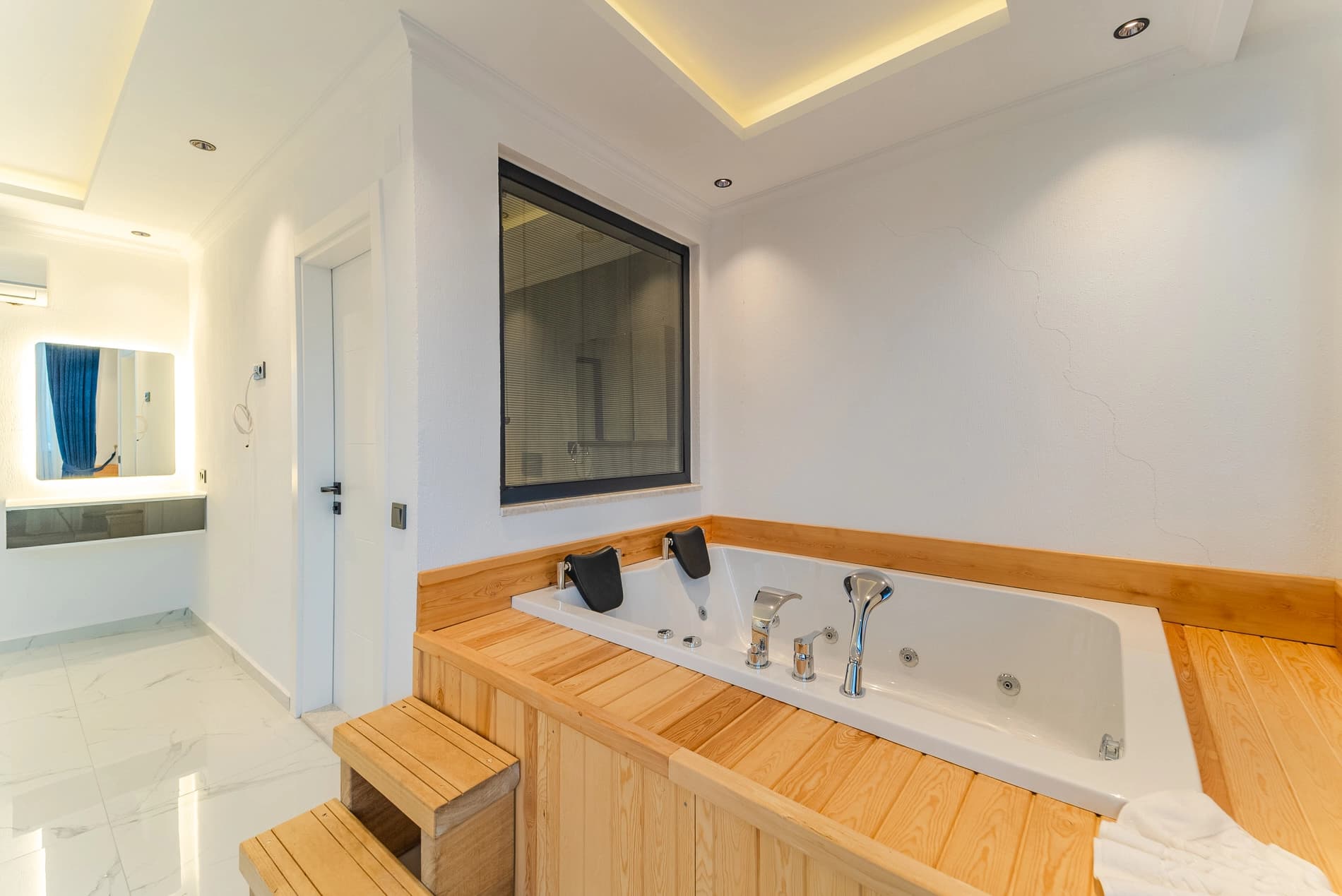 Villa Yeşim Korunaklı Havuz 44