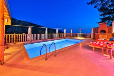 Villa Polat Korunaklı Havuz 84