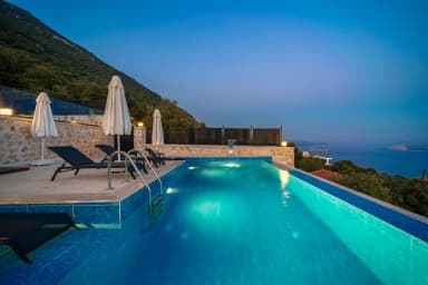 Villa Avenir Korunaklı Havuz 11