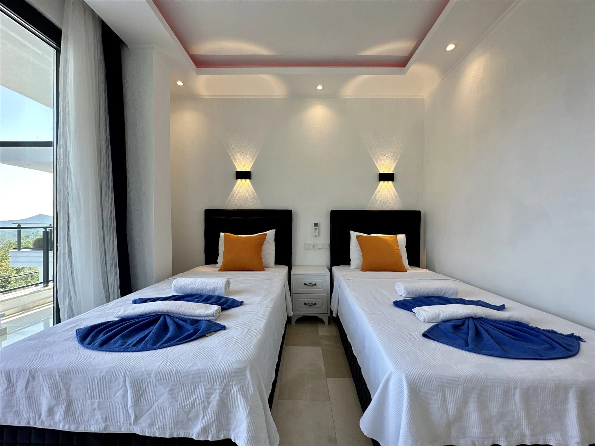 Villa Ebrar Korunaklı Havuz 30