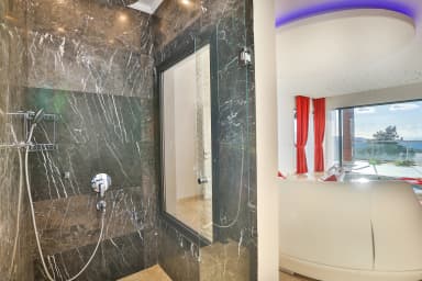 Villa Eylül Korunaklı Havuz 16