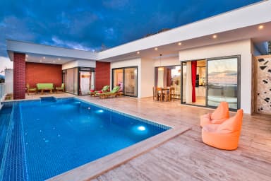 Villa Eylül Korunaklı Havuz 84