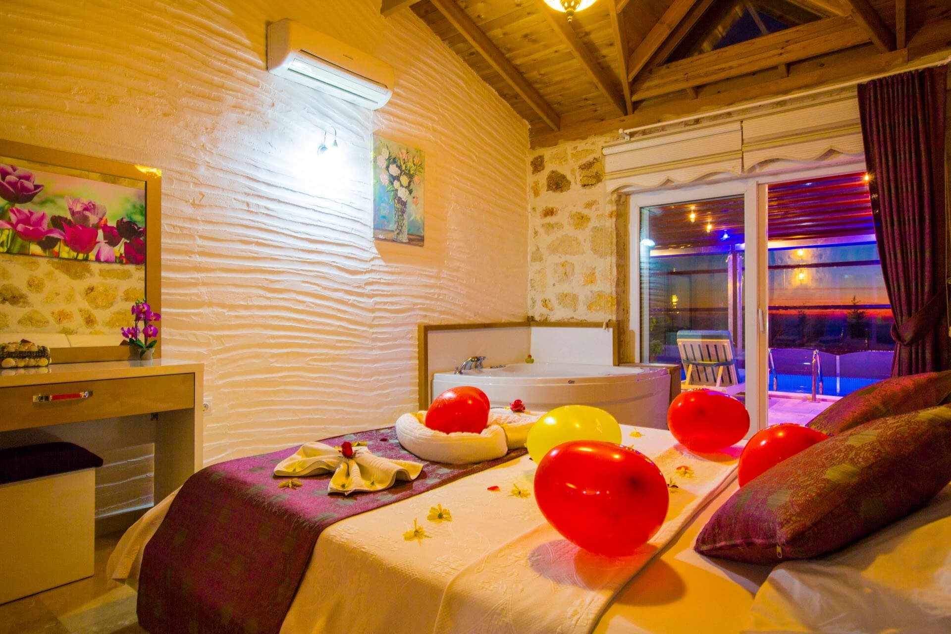 Villa Sude Korunaklı Havuz 43