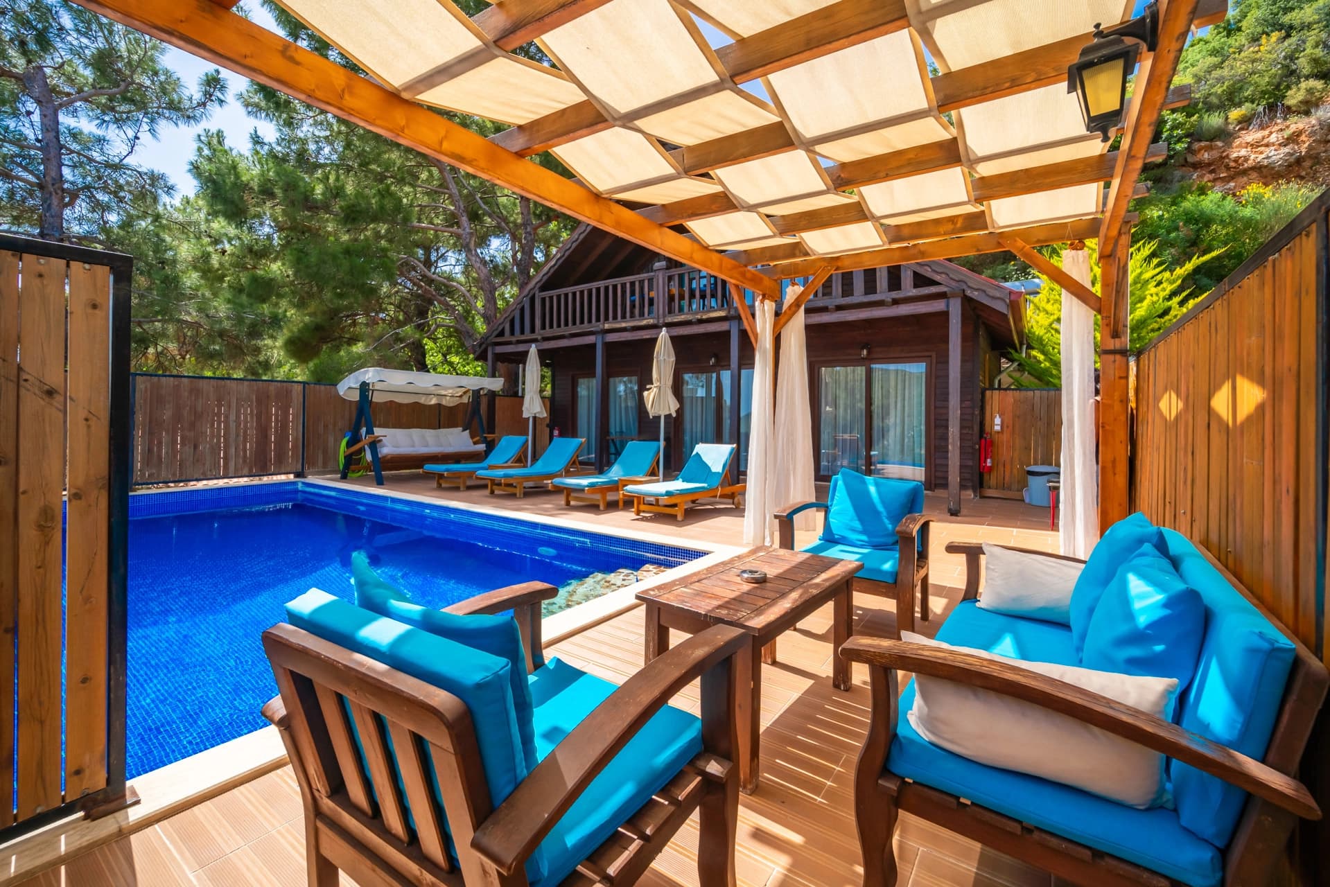 Villa Çam Korunaklı Havuz 26