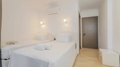 Villa Beyaz Isıtmalı Havuz 58