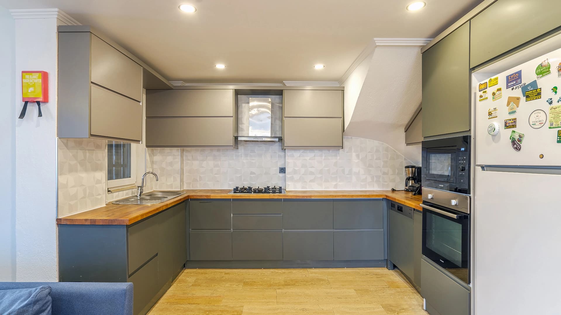 Villa Beyaz Isıtmalı Havuz 58