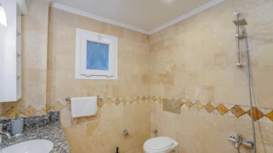 Villa Beyaz Isıtmalı Havuz 66