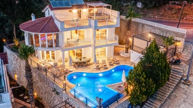 Villa Beyaz Isıtmalı Havuz 46
