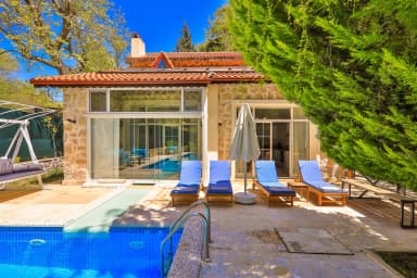 Villa Kaputaş 1 Korunaklı Havuz 32