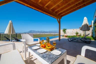 Villa Mulberry Ruby Korunaklı Havuz 50