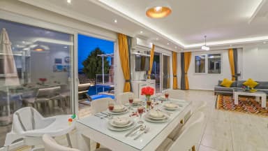 Villa Esinti Korunaklı Havuz 17