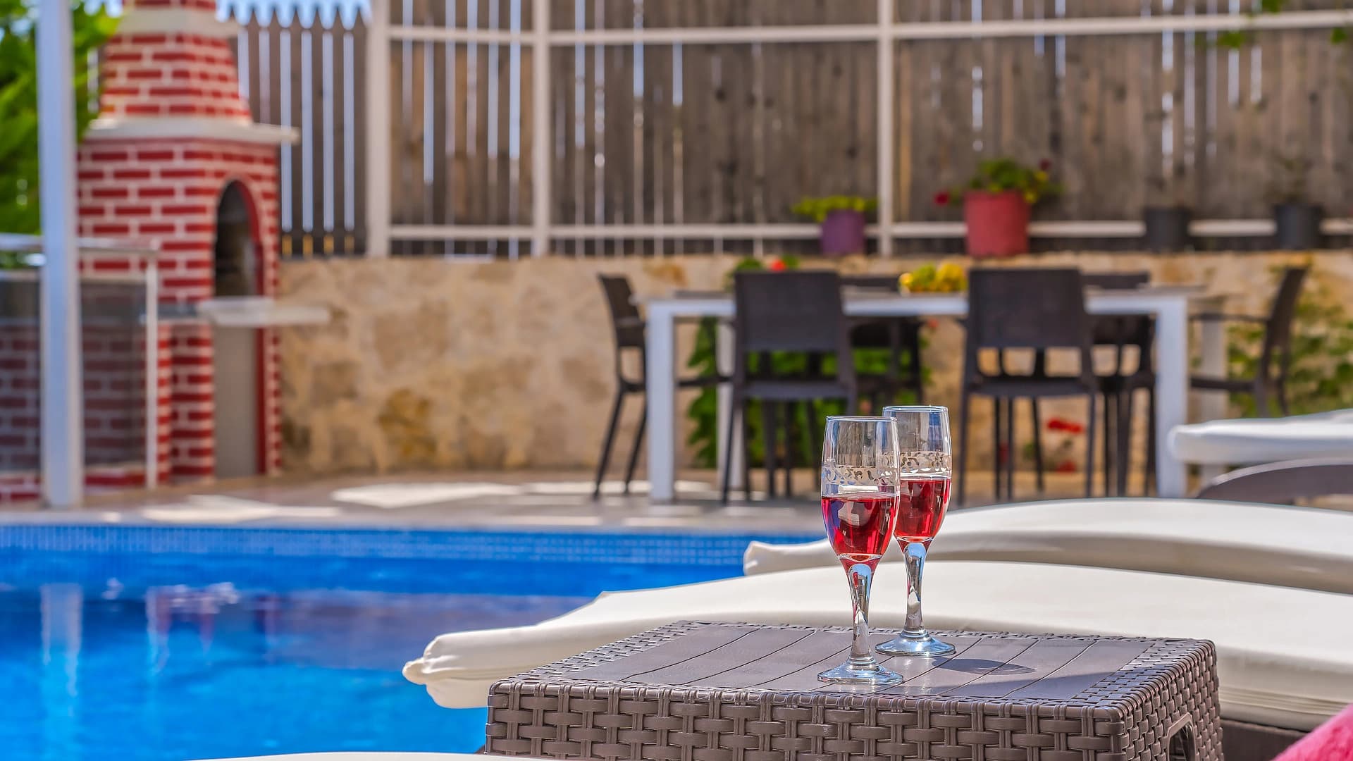 Villa Esinti Korunaklı Havuz 85