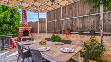 Villa Esinti Korunaklı Havuz 99