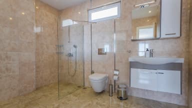 Villa Esinti Korunaklı Havuz 11