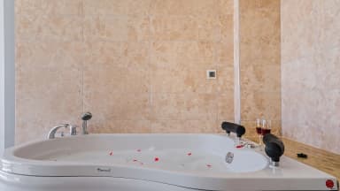 Villa Esinti Korunaklı Havuz 67