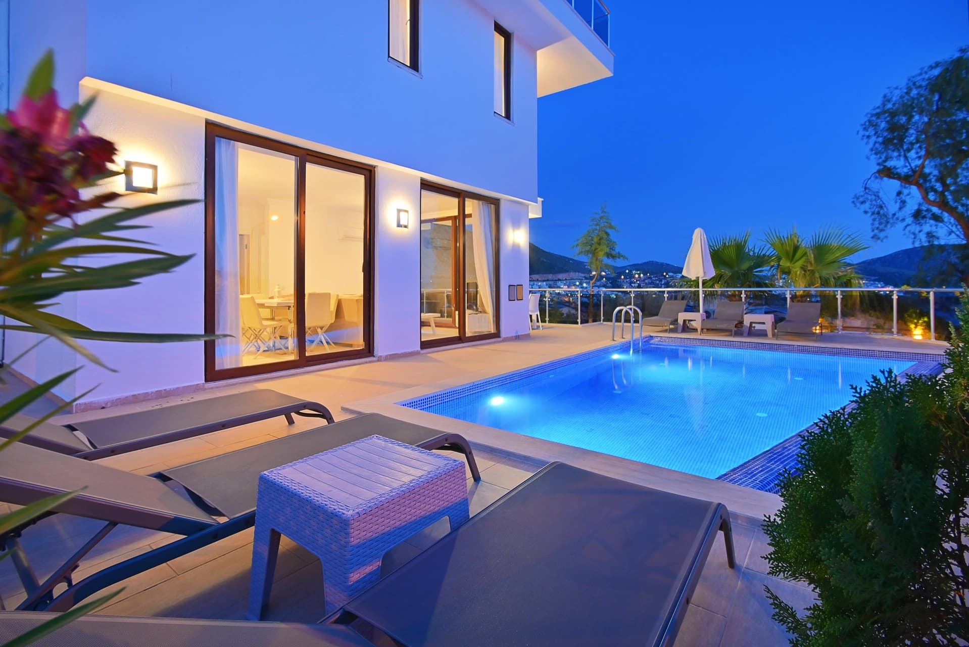 İskele Apart 1 Özel Havuzlu 73