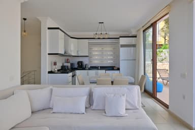 İskele Apart 2 Özel Havuzlu 67