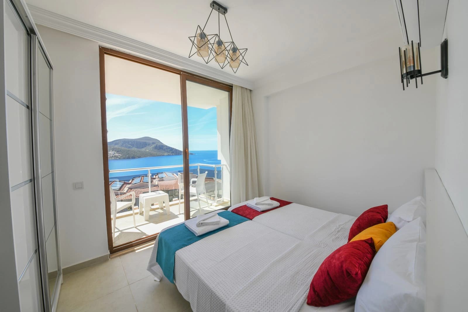 İskele Apart 4 Kalkan 74