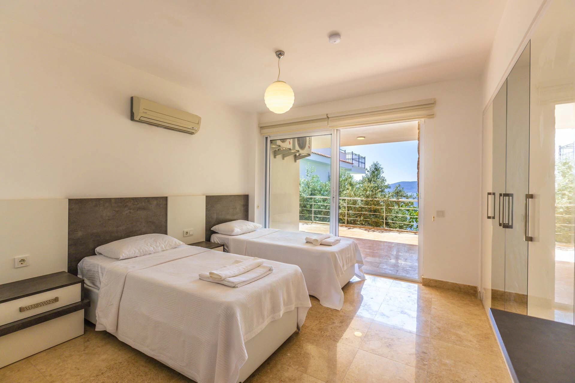 Villa Everes Isıtmalı Havuz 53