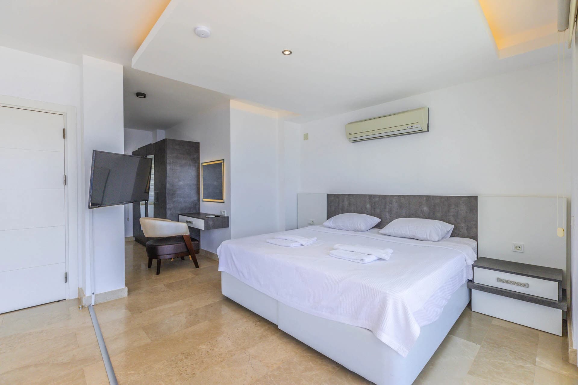 Villa Everes Isıtmalı Havuz 19