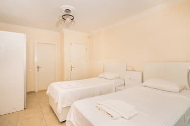 Villa Optimum Çocuk Havuzu 32