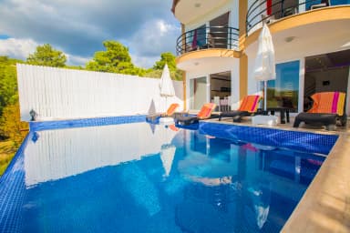 Villa Turuva Korunaklı Havuz 43