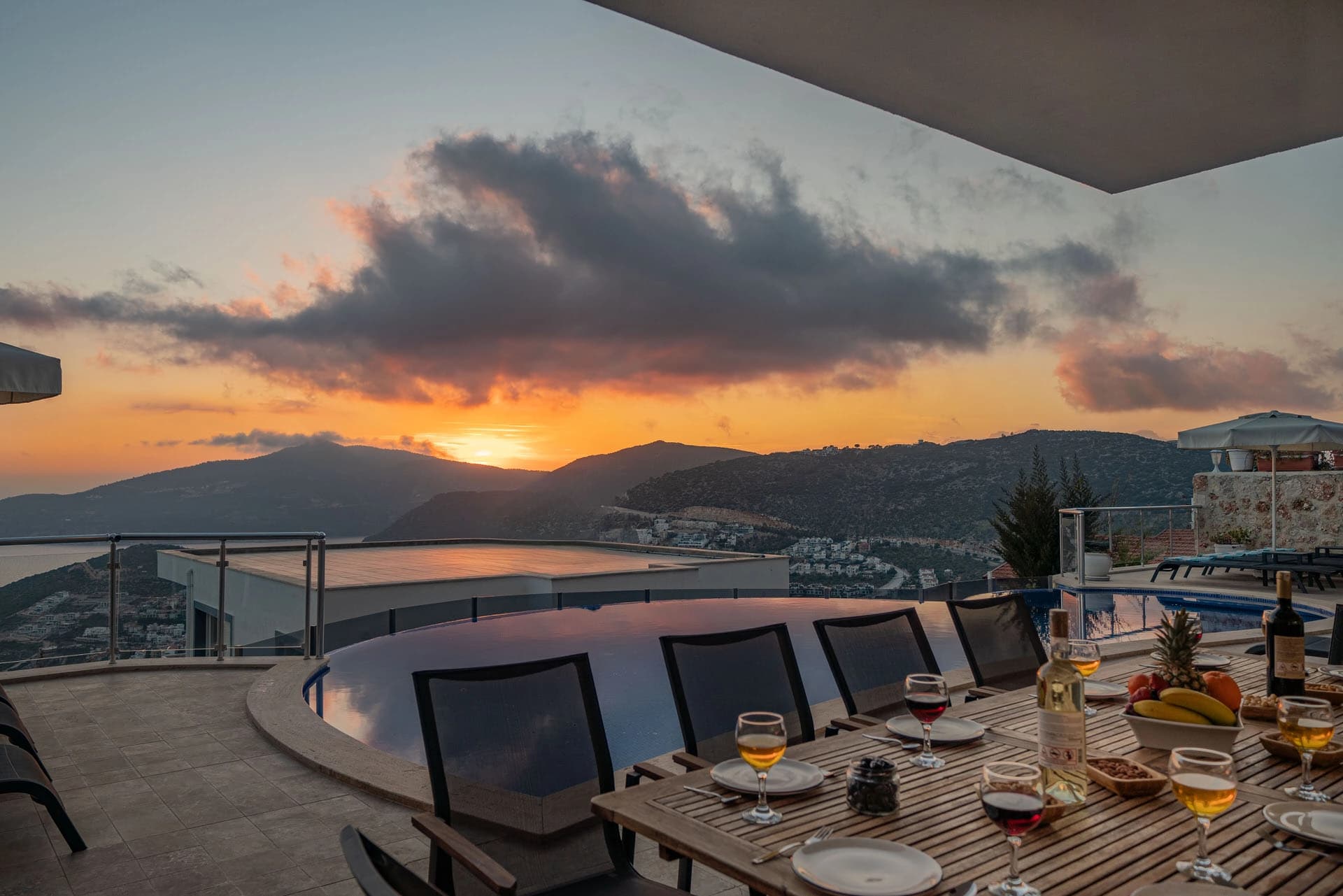 Villa Göktepe 1 Özel Havuzlu 12