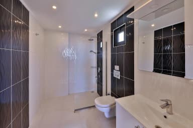 Villa Zaza Korunaklı Havuz 85