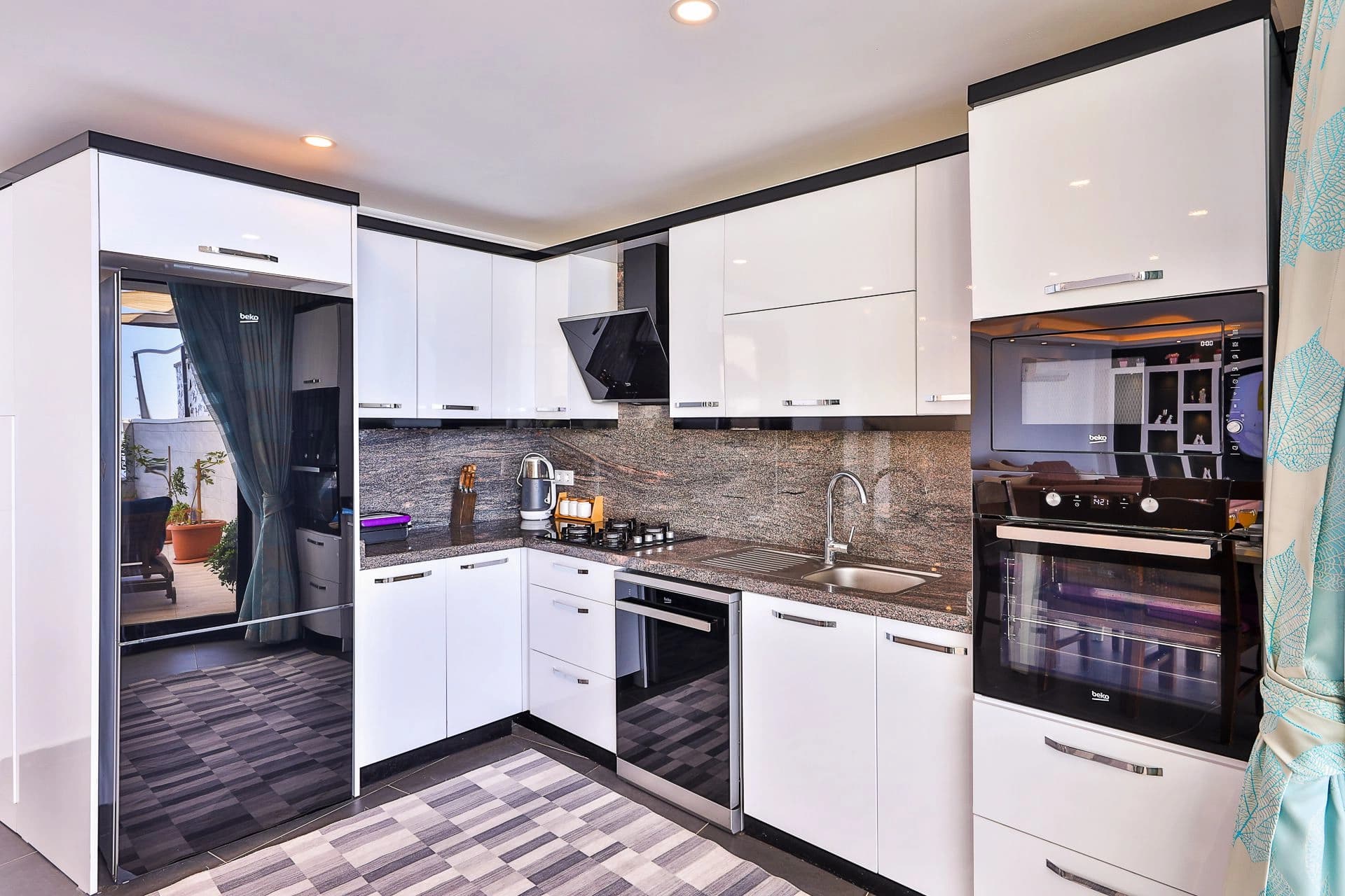 Villa Zaza Korunaklı Havuz 91