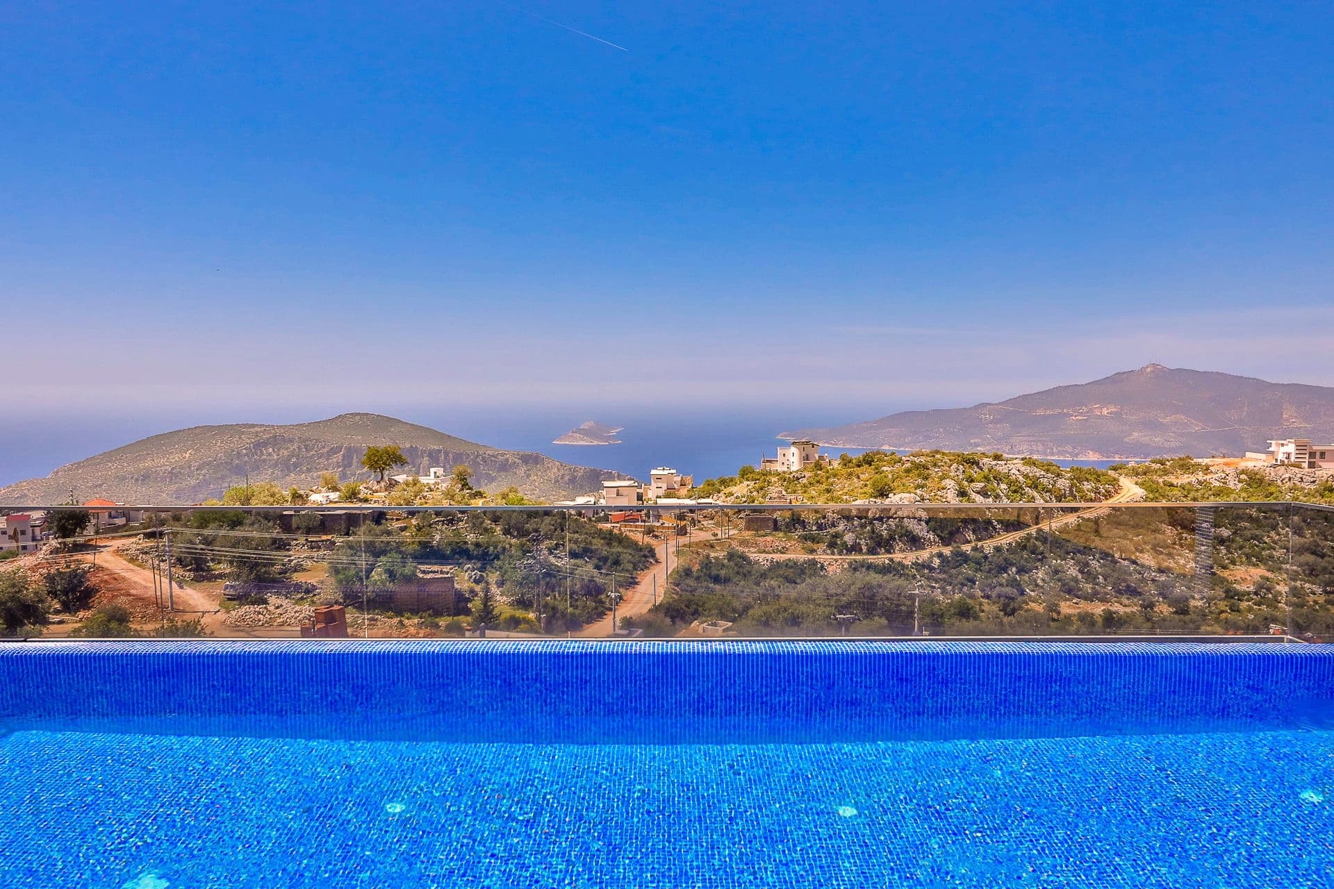 Villa Zaza Korunaklı Havuz 83