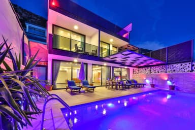 Villa Zaza Korunaklı Havuz 21