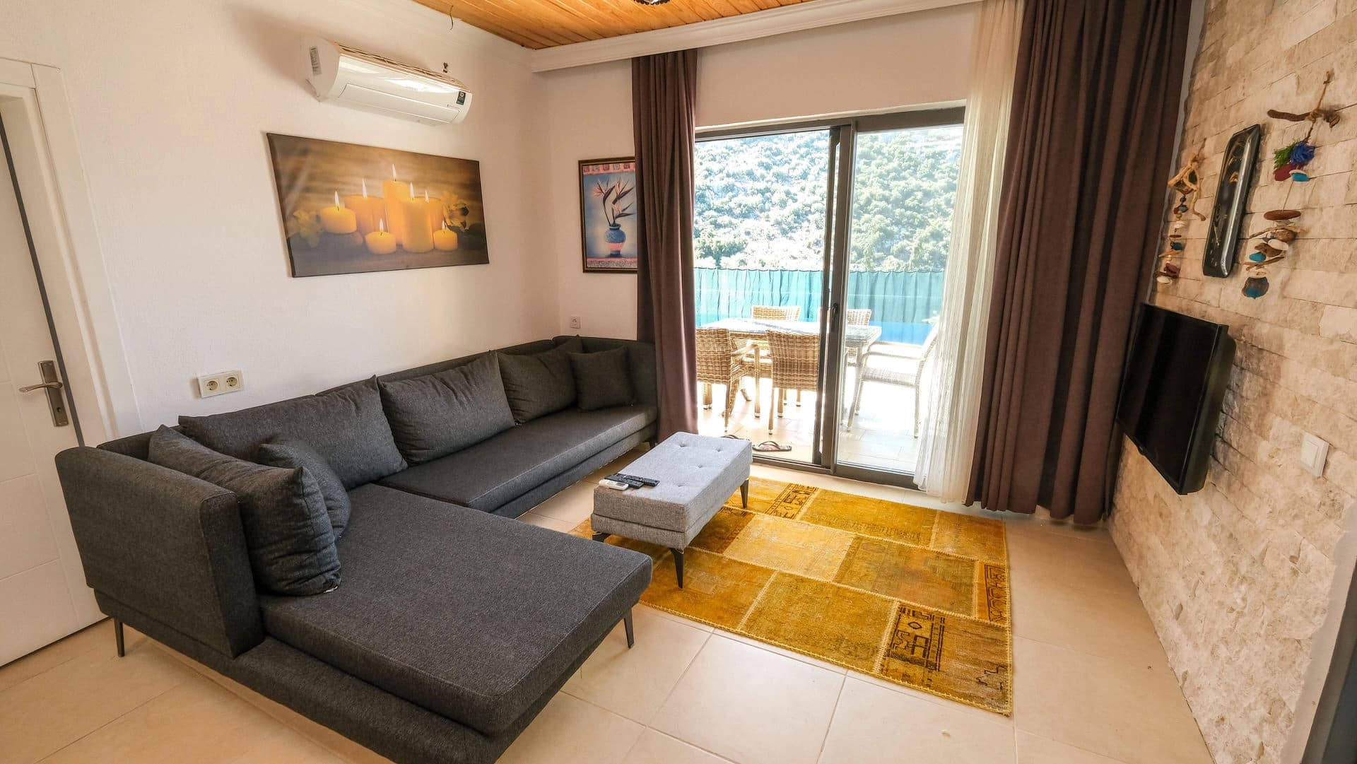 Villa Reyhan Korunaklı Havuz 85