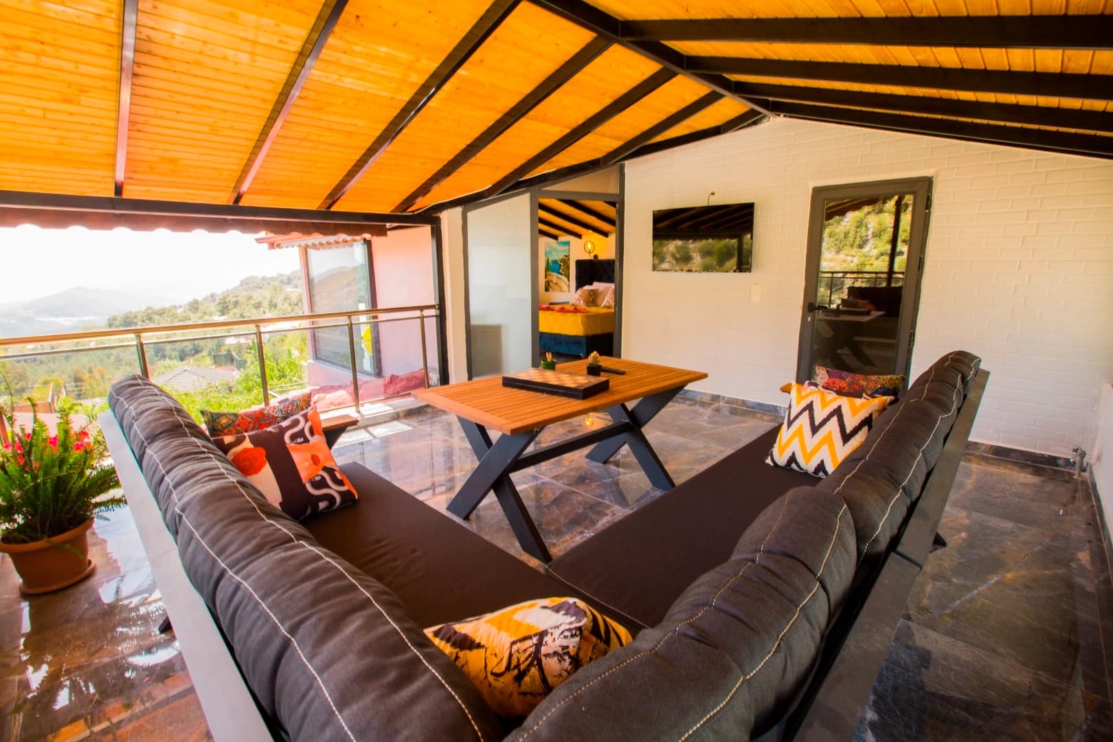 Villa Dere Korunaklı Havuz 35