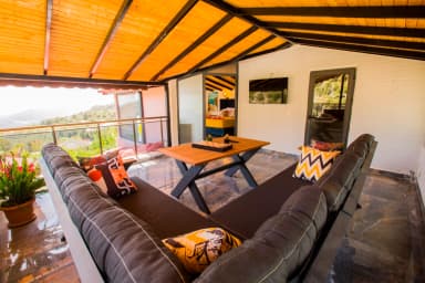 Villa Dere Korunaklı Havuz 35