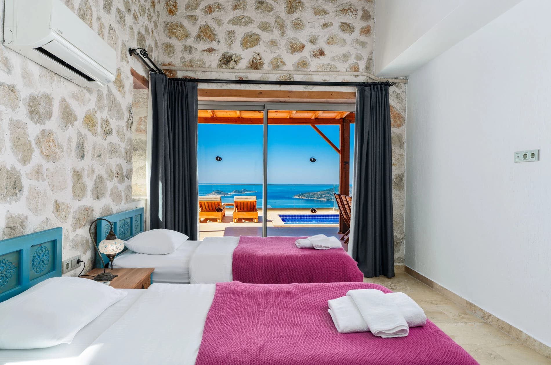 Villa Joy Korunaklı Havuz 76