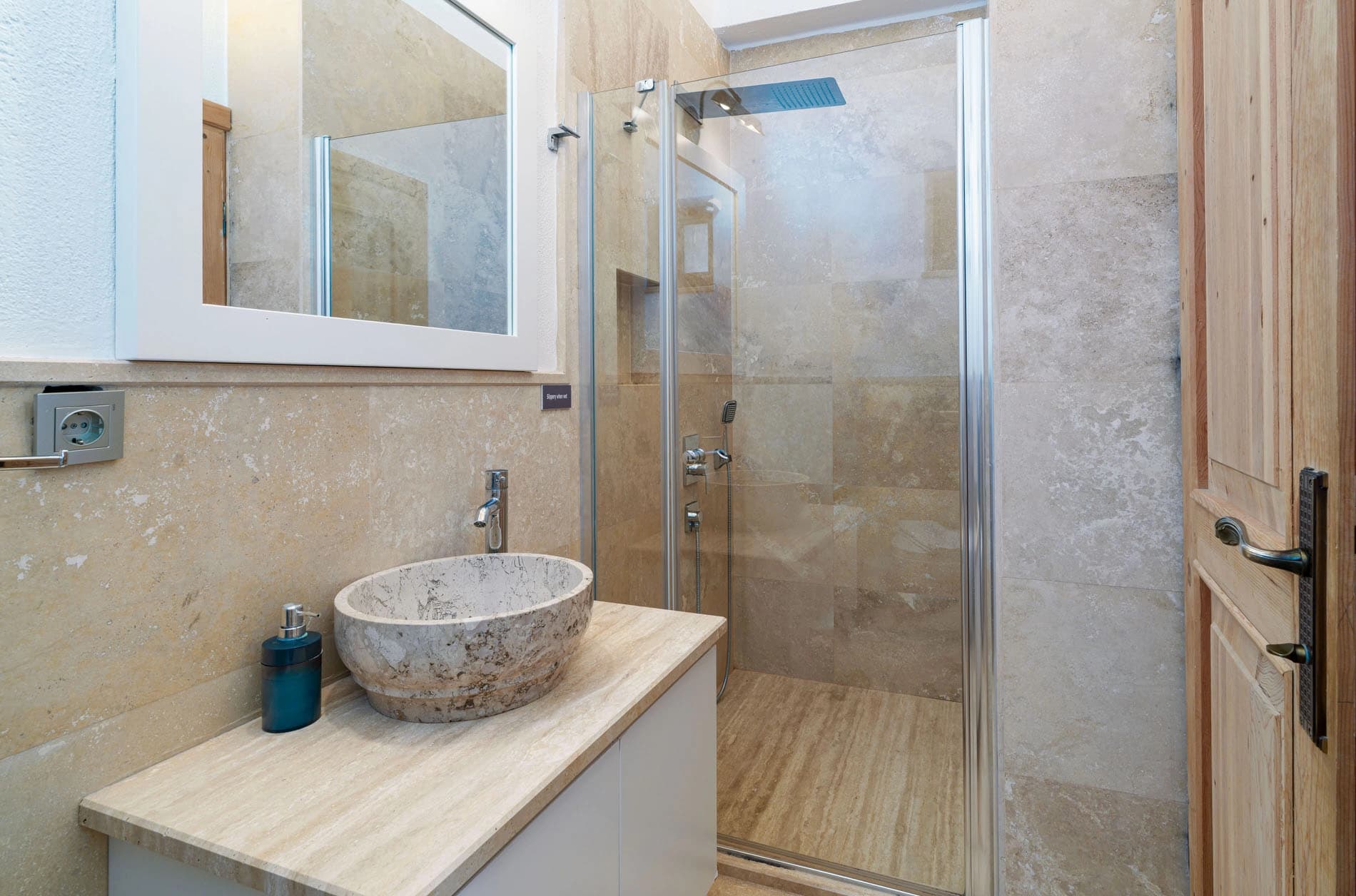 Villa Bills Korunaklı Havuz 44