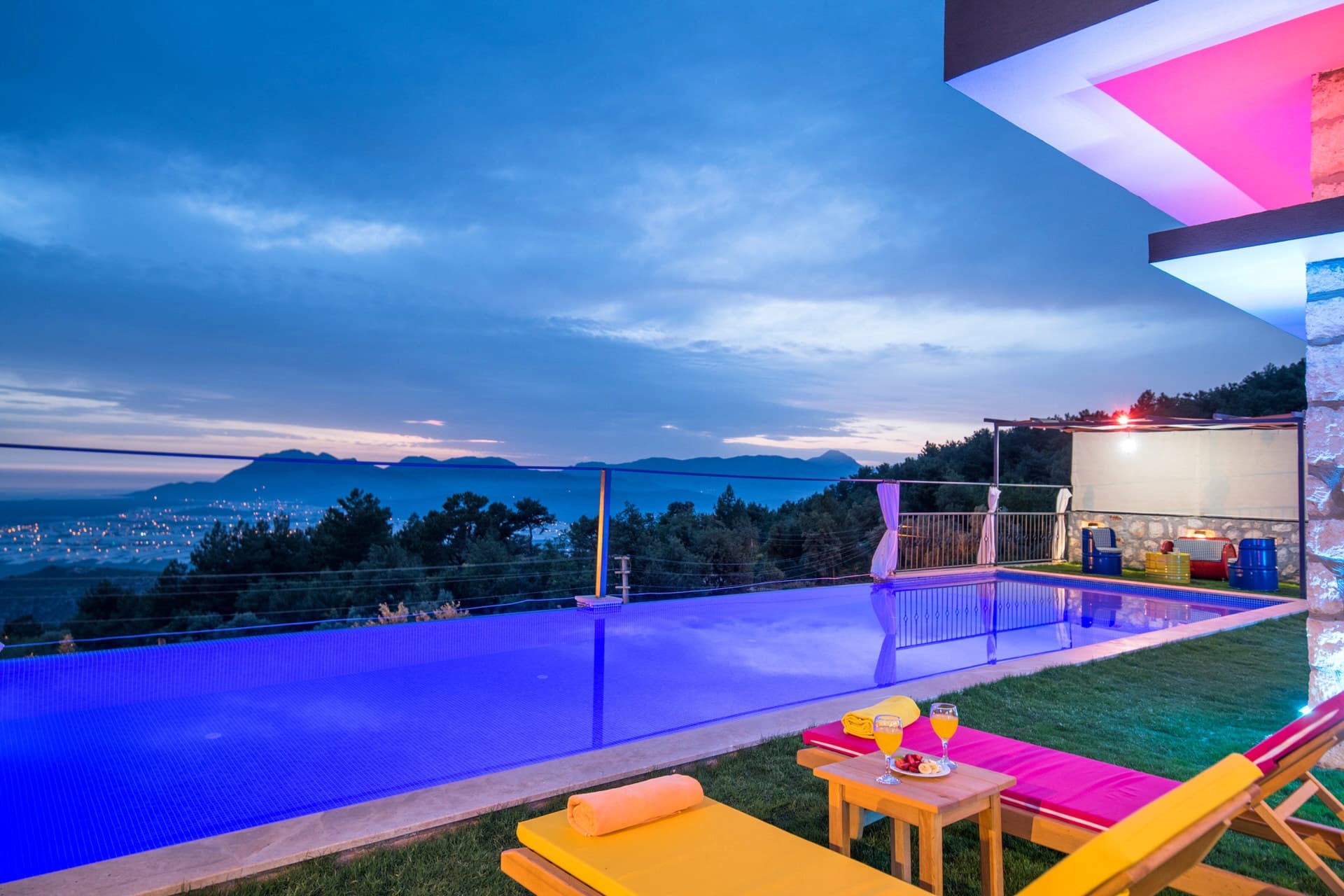 Villa Ay Işığı Korunaklı Havuz 31