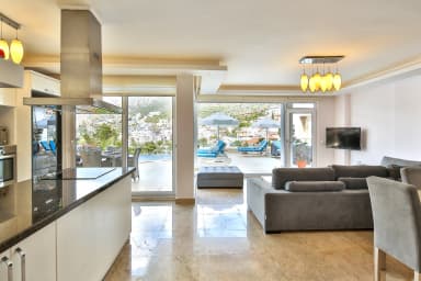 Villa Mavi Su Özel Havuzlu 10