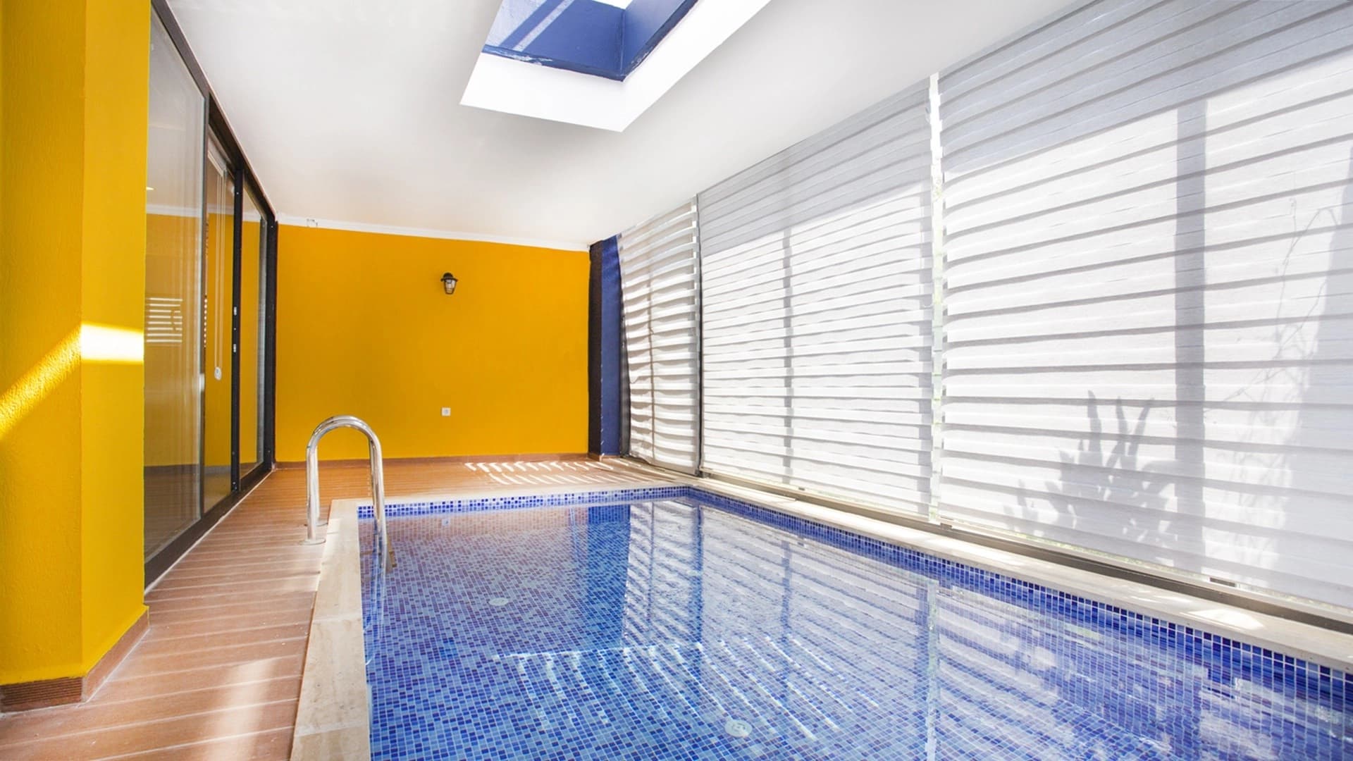 Villa Harem Isıtmalı Havuz 50